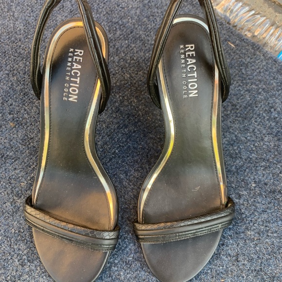 Kenneth Cole Reaction Black Women's Heels - Picture 3 of 3